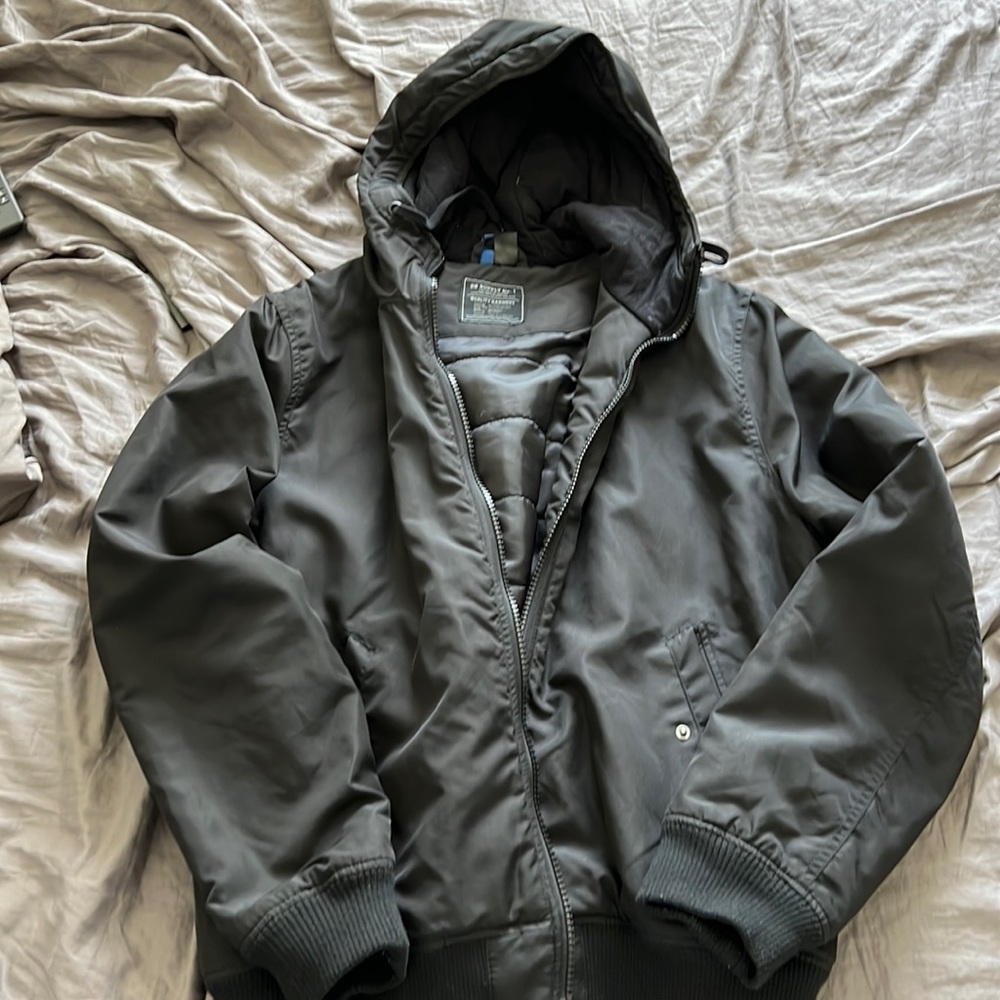 Black bomber hoodie.
